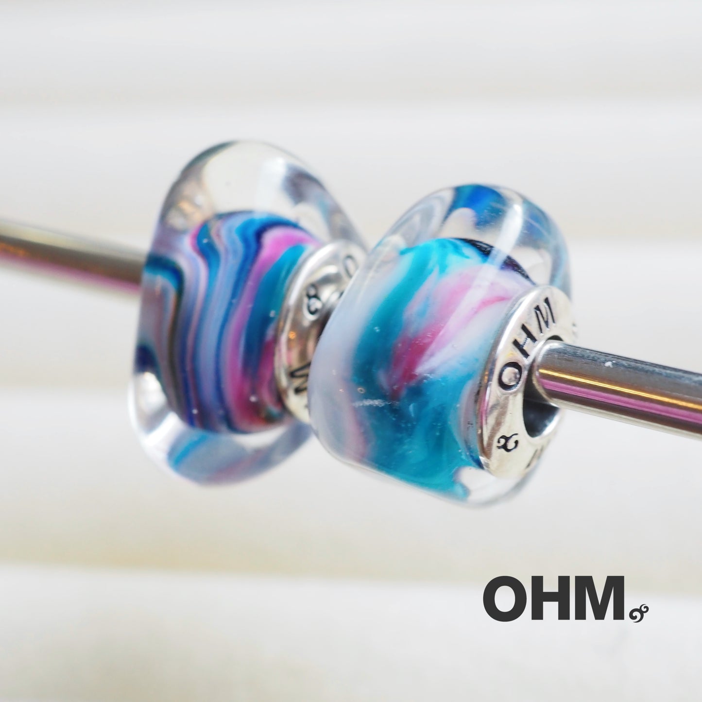 OHMnique - Live photo -The Lake’s Edge