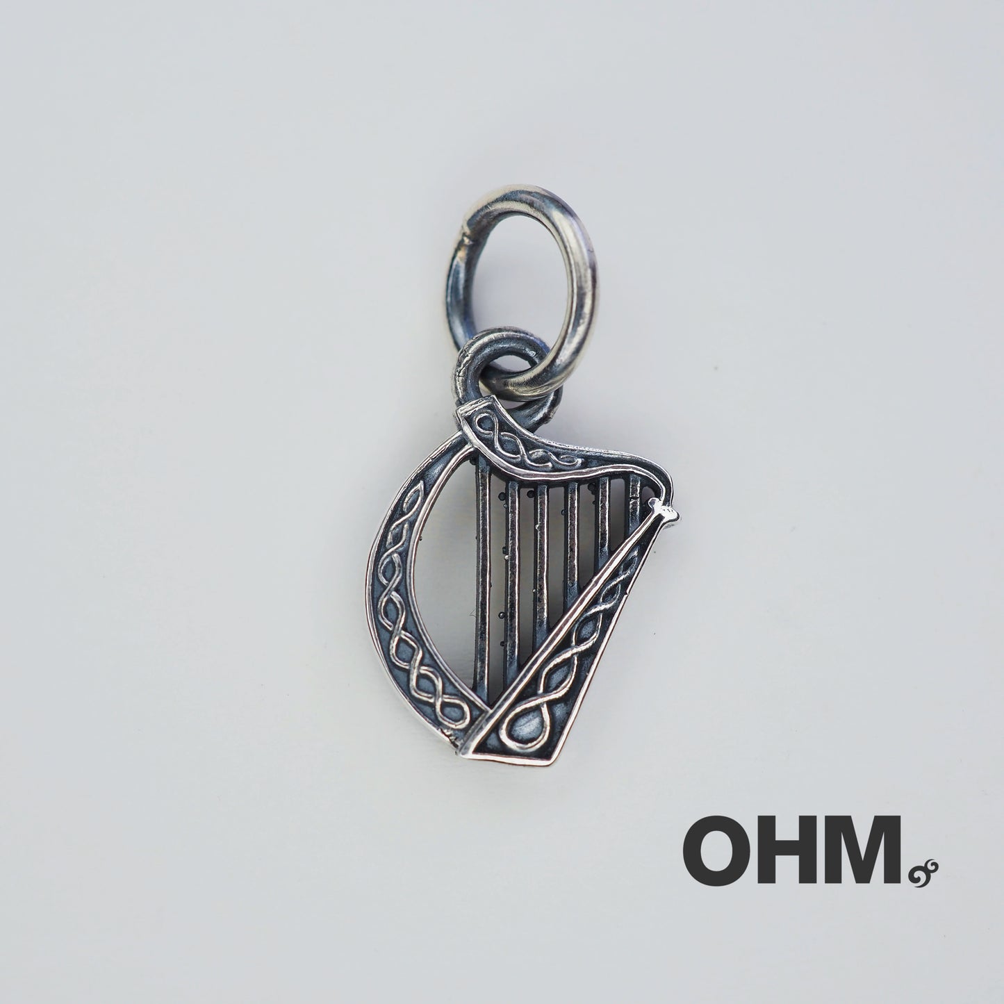 OHMnique- Harp of Highland