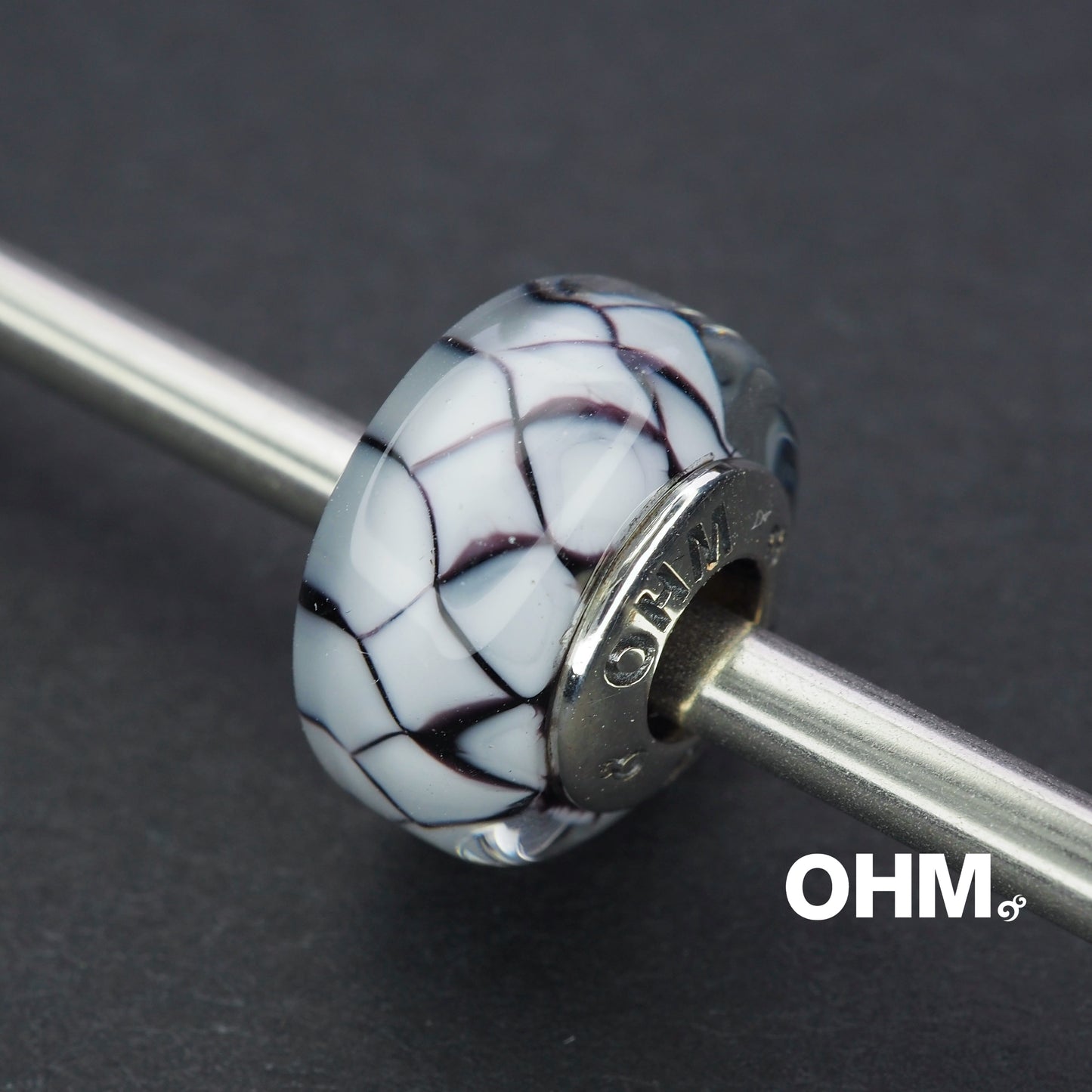 OHMnique - White Square - last piece