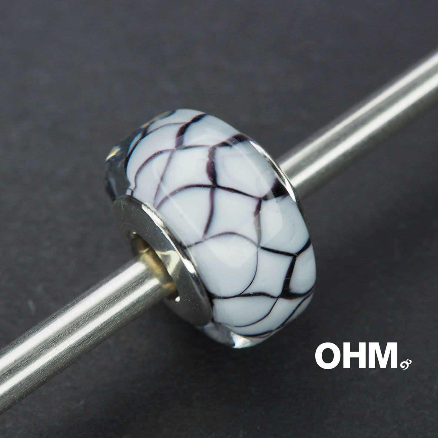 OHMnique - White Square - last piece