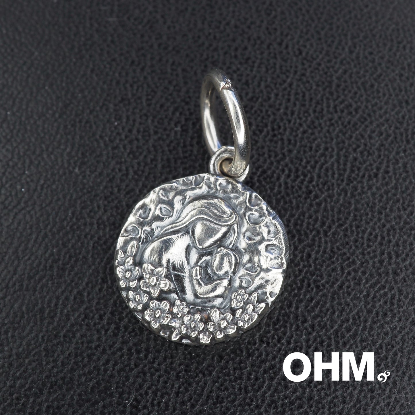 OHMnique -Mother Moon - pre order