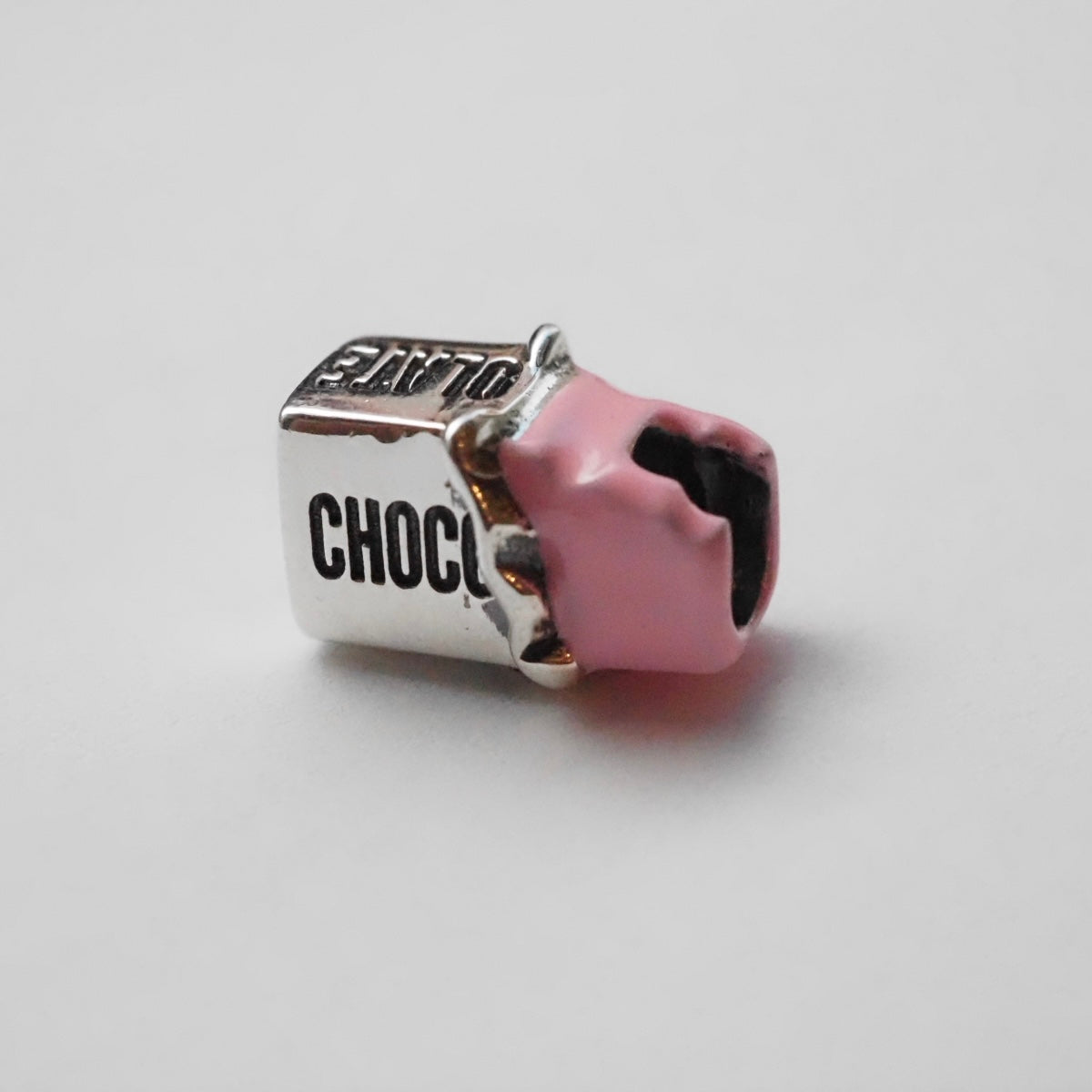OHMnique Flavors of Chocolate - Bar Strawberry