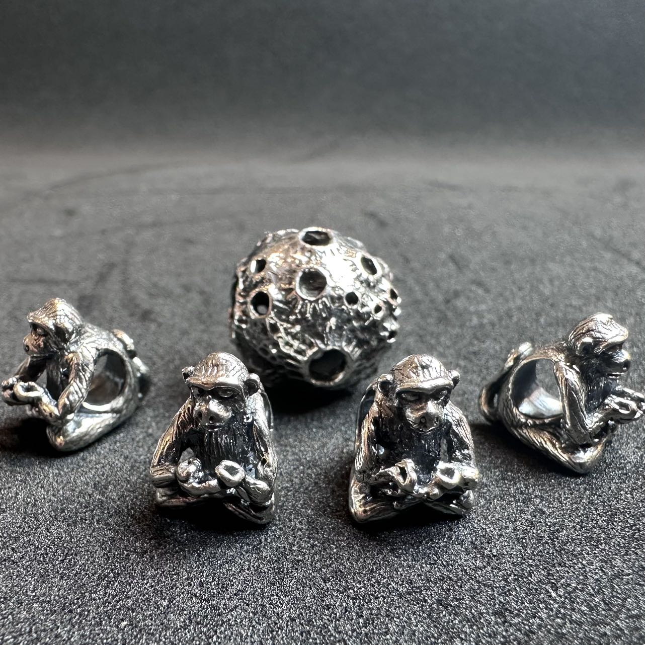 OHMnique - Monkey Meditation - LE