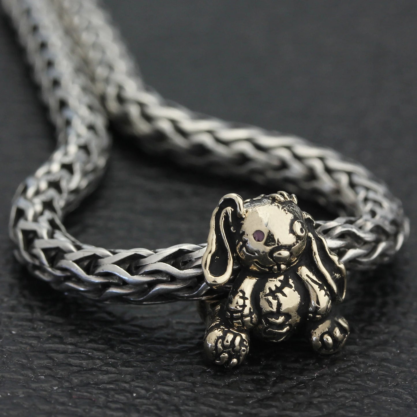 OHMguld - Holey Bunny (14K Gold)