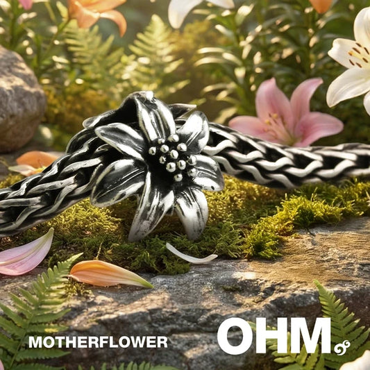 OHMnique - BEADMAIL NO. 66 Motherflower