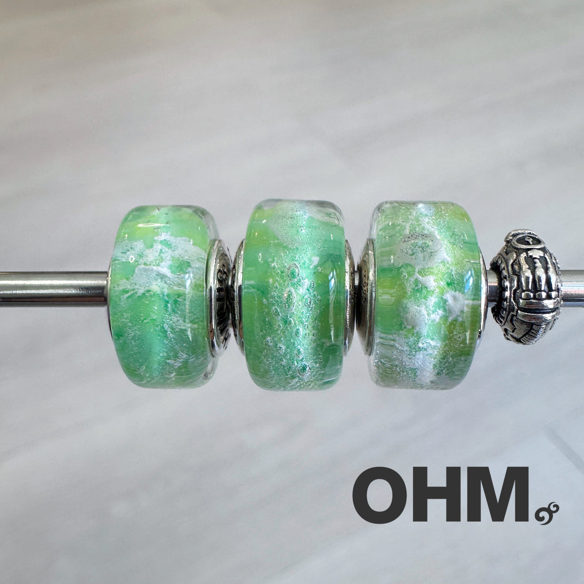OHMnique - Glowing Moss