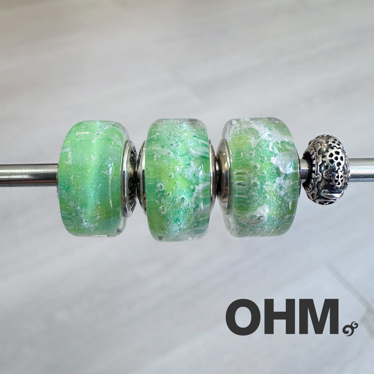 OHMnique - Glowing Moss