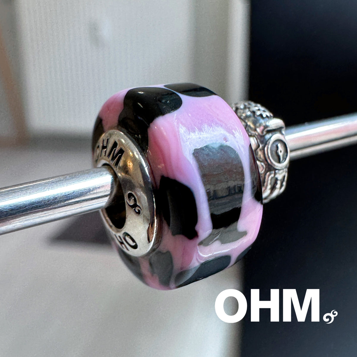 OHMnique - Moo-d Swing- last piece