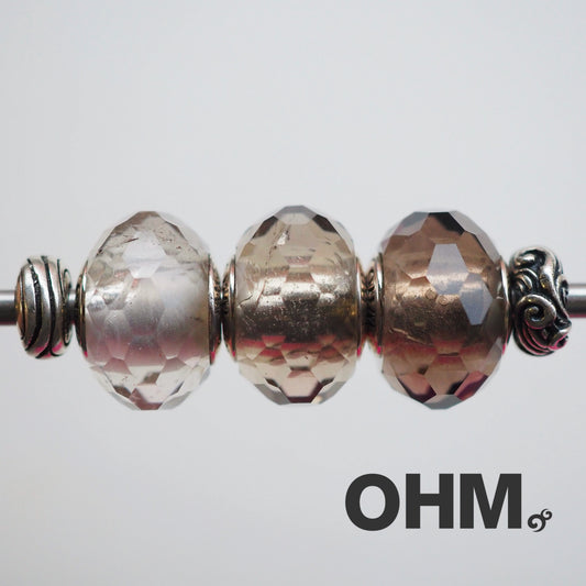 OHMnique - OROQ NO. 18 Still Ash