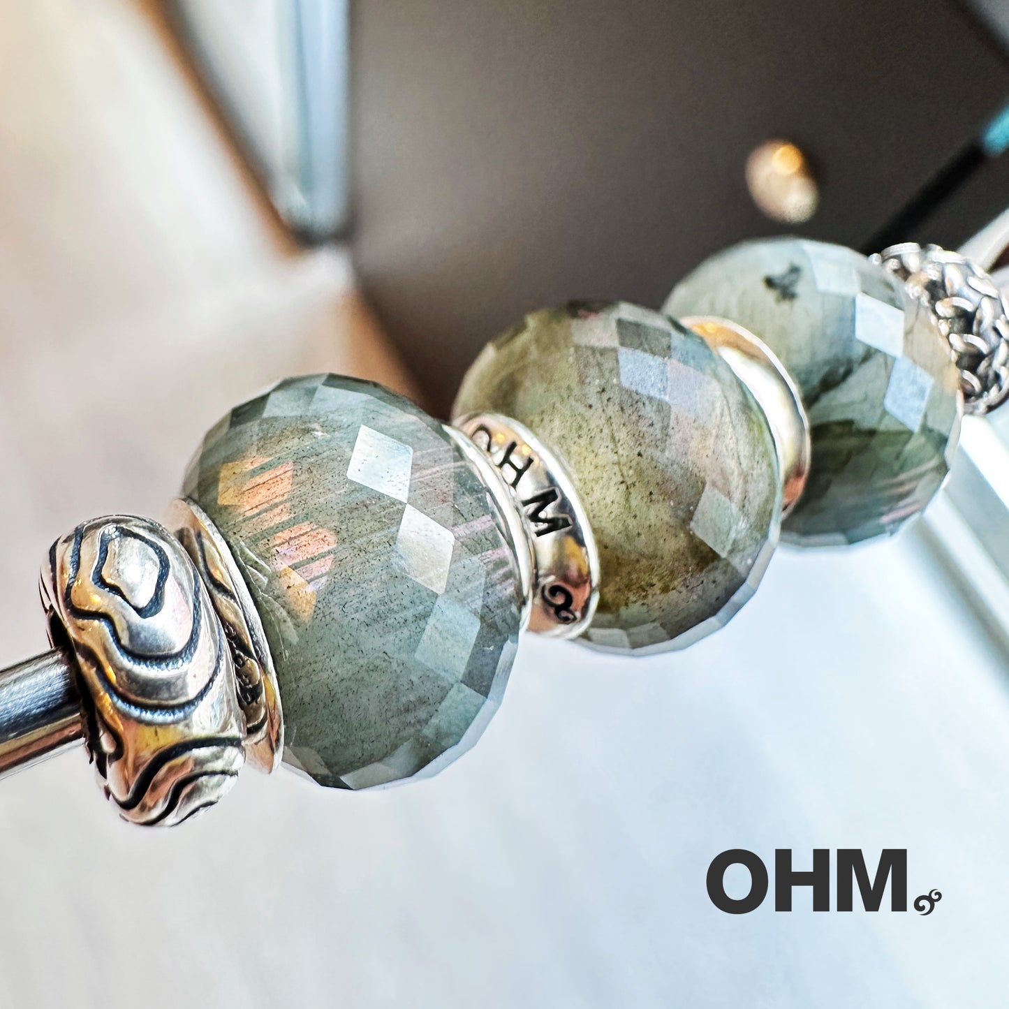 OHMnique - Phase Shift