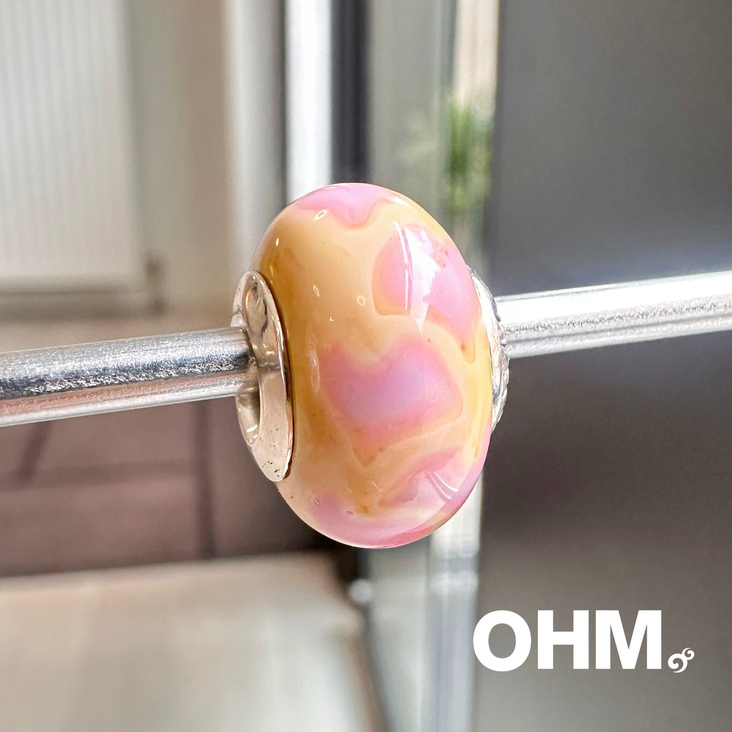 OHMnique - Painter’s Trace - Little Love Canvas - last piece