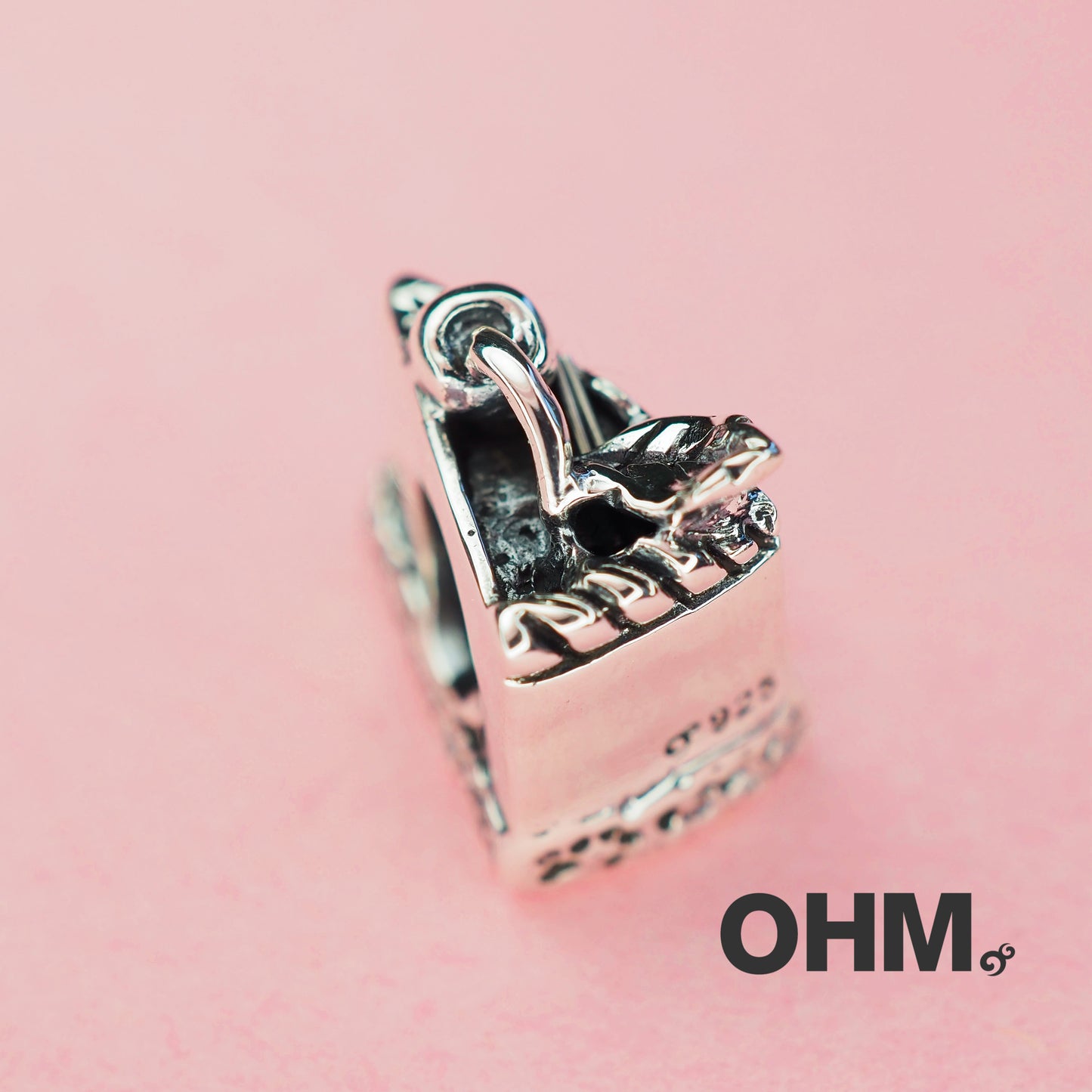 OHMnique - Cherry Slice
