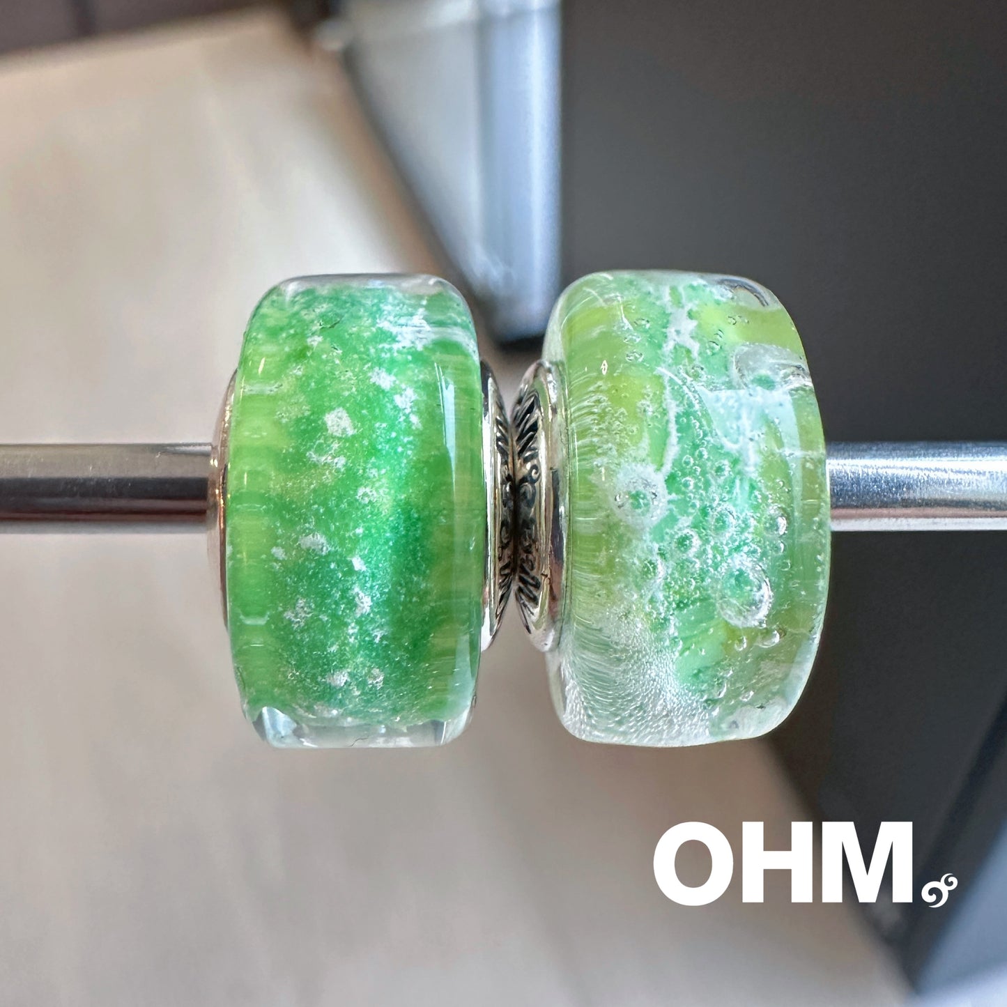 OHMnique - Glowing Moss
