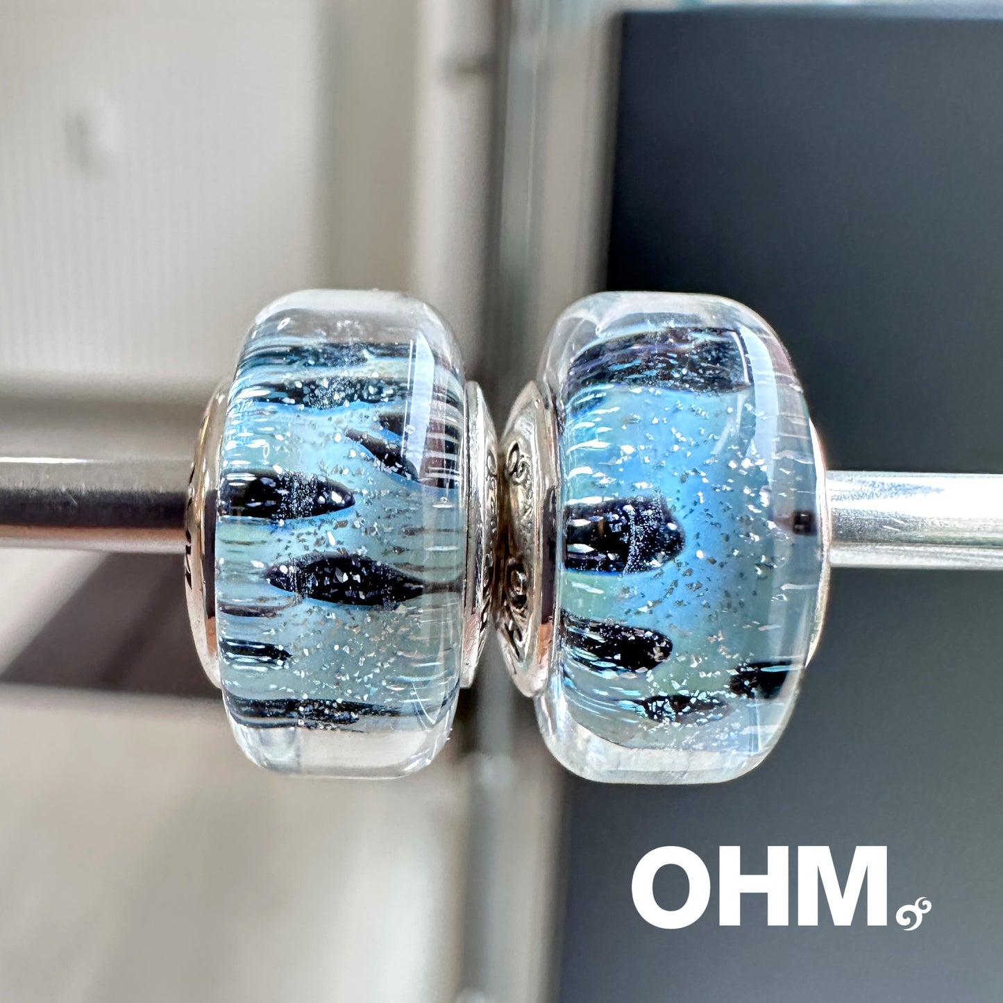 OHMnique - Glacial Shadows