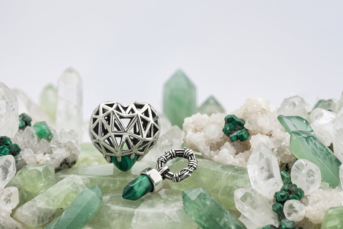 Hidden Magic (Malachite)